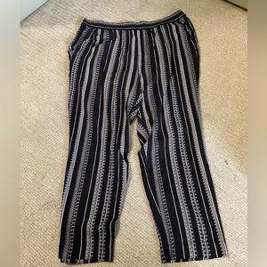 Jessica Simpson straight leg pants